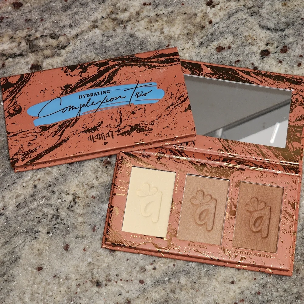 Brand NEW》Alamar ☆ Hydrating Brighten & Bronze Complexion Trio (Medium/Tan)